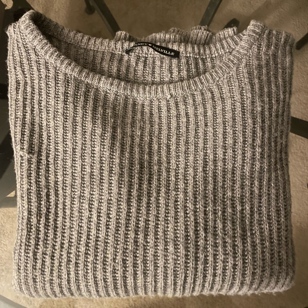 Brandy Melville Sweater